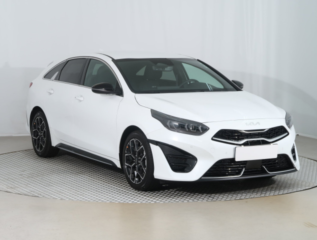 Kia ProCeed 2025