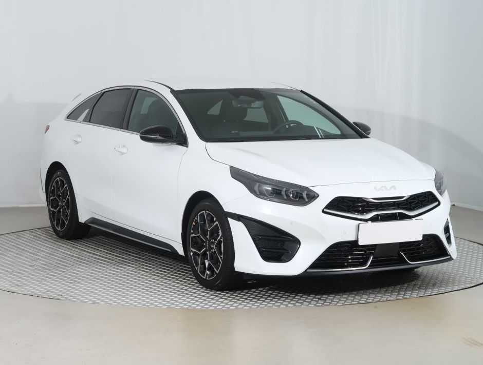 Kia ProCeed - 2025