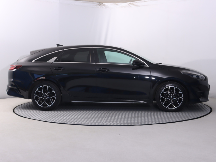 Kia ProCeed, 2025