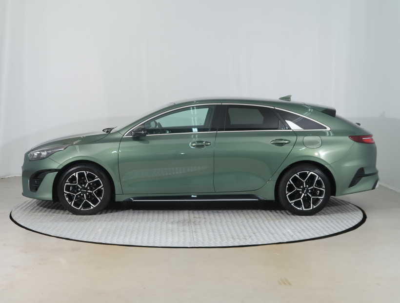 Kia ProCeed, 2025