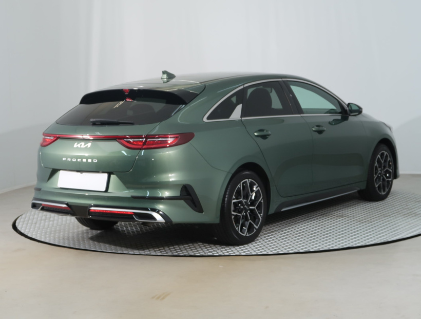 Kia ProCeed, 2025