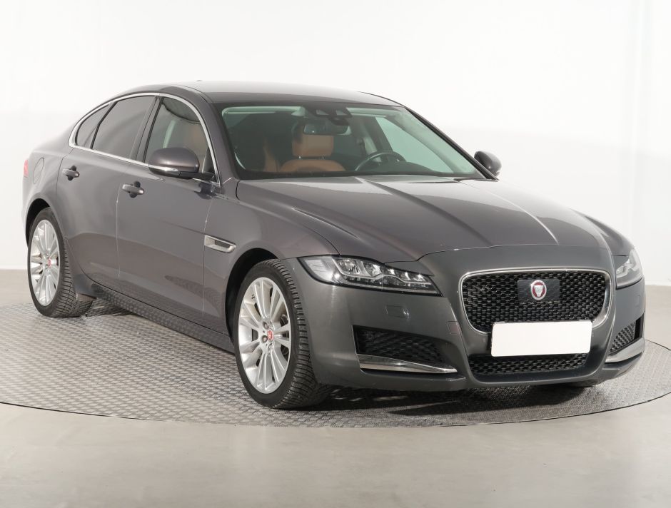Jaguar XF - 2018