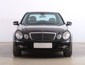 Mercedes-Benz E - 2007