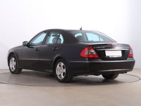 Mercedes-Benz E - 2007