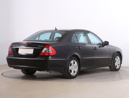 Mercedes-Benz E 2007