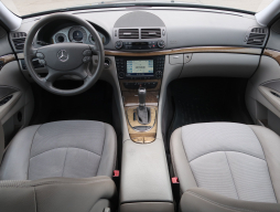 Mercedes-Benz E 2007