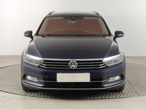 Volkswagen Passat - 2015
