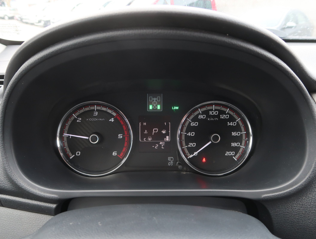 Mitsubishi L200