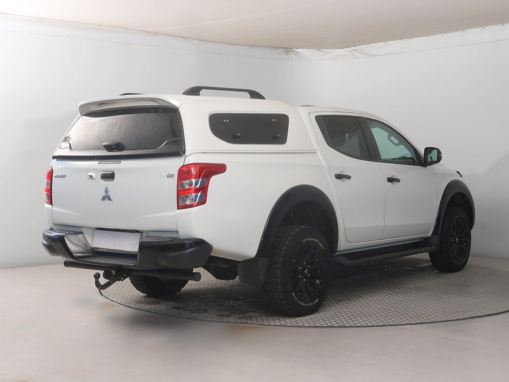 Mitsubishi L200