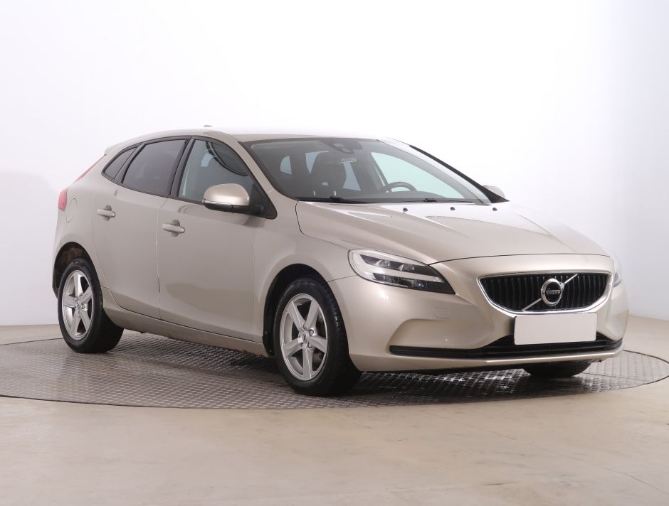 Volvo V40 - 2018