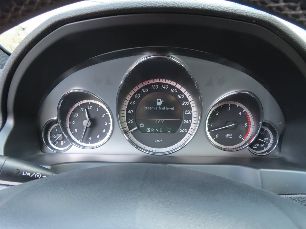 Mercedes-Benz E