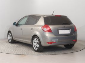 Kia Ceed - 2010