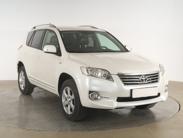 Toyota RAV4 2011