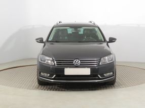 Volkswagen Passat - 2012