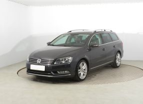 Volkswagen Passat - 2012