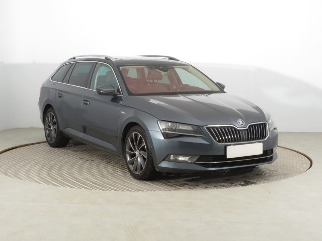 Škoda Superb 2016