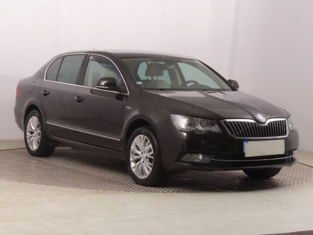Škoda Superb 2014