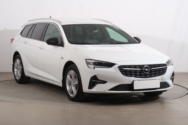 Opel Insignia 2021