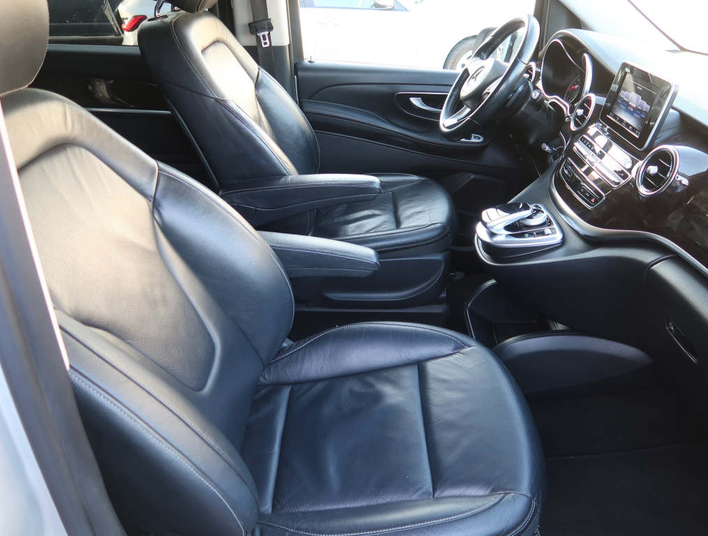 Mercedes-Benz V