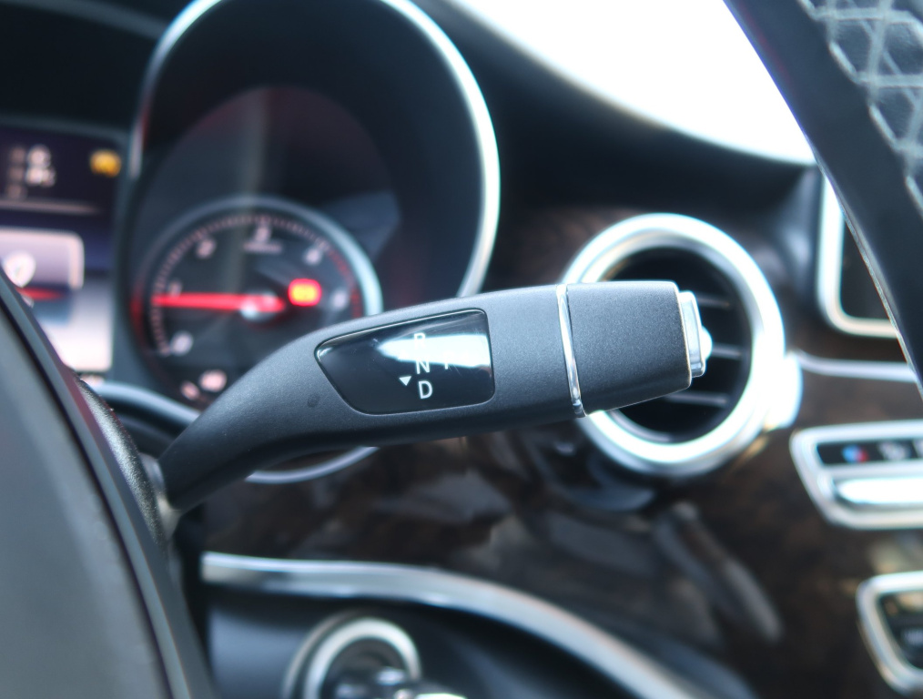 Mercedes-Benz V