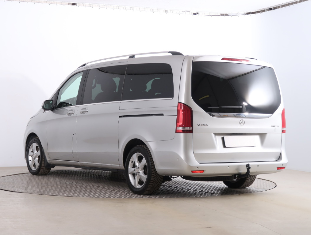 Mercedes-Benz V