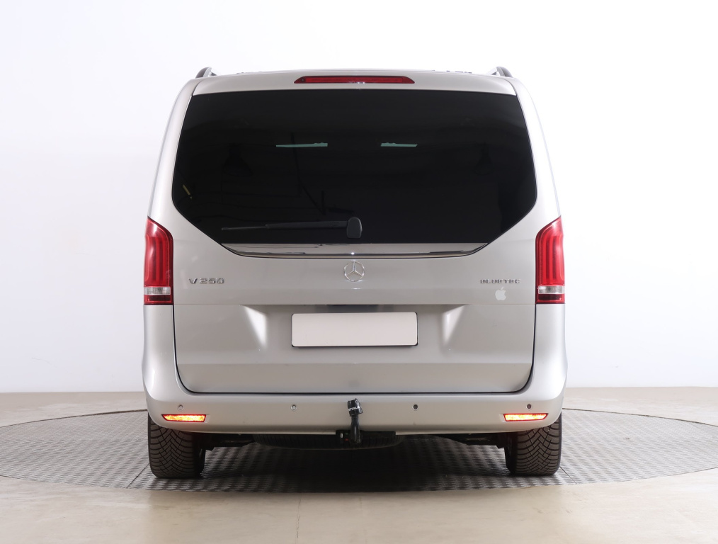 Mercedes-Benz V