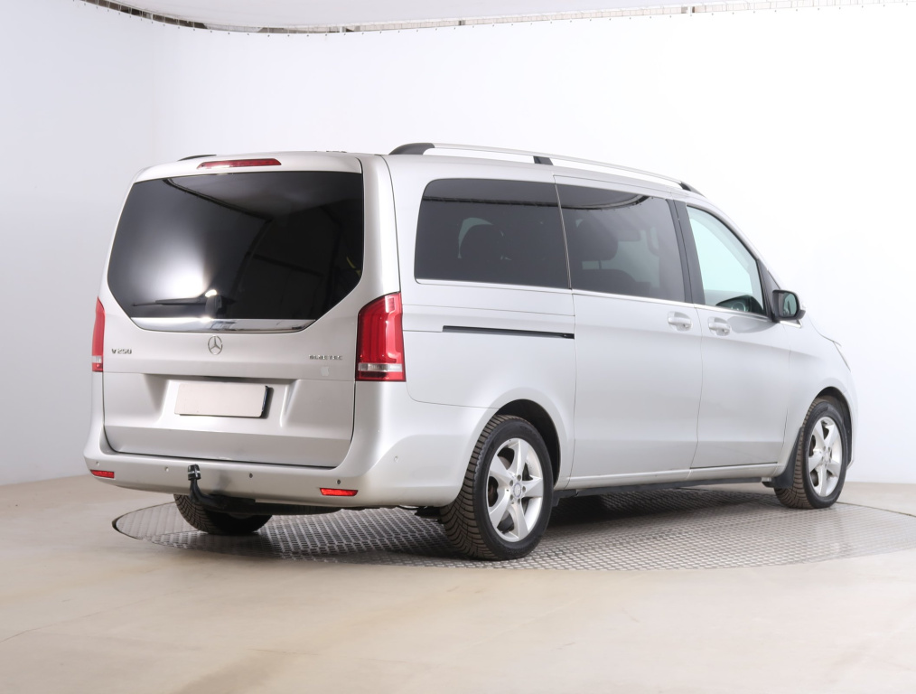 Mercedes-Benz V