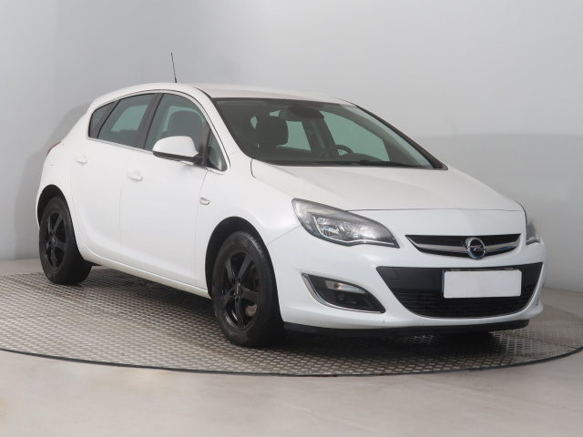 Opel Astra 2013