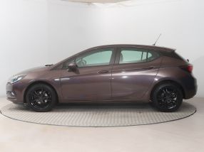 Opel Astra - 2016