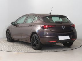 Opel Astra - 2016