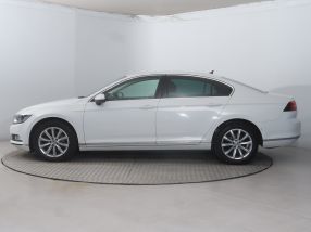 Volkswagen Passat - 2016