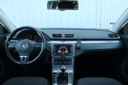 Volkswagen Passat 2011