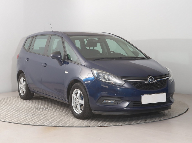 Opel Zafira Tourer, 2017