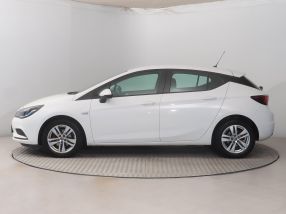 Opel Astra - 2016
