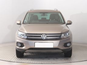 Volkswagen Tiguan - 2012
