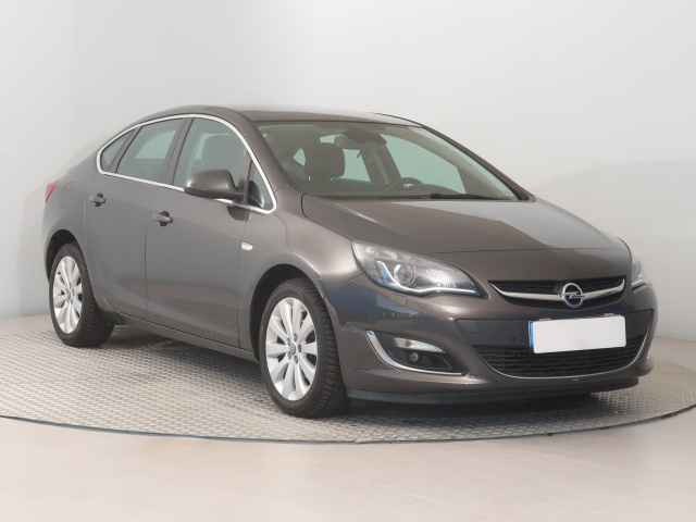 Opel Astra 2014