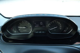 Peugeot 208 2015