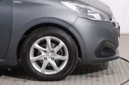 Peugeot 208 2015