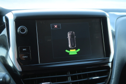 Peugeot 208 2015