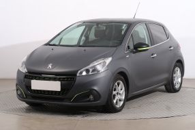 Peugeot 208 - 2015