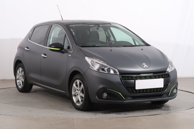 Peugeot 208 2015