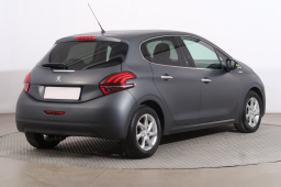 Peugeot 208 2015