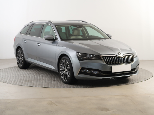 Škoda Superb 2021