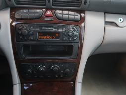 Mercedes-Benz C 2001
