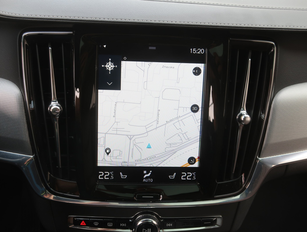 Volvo V90 Cross Country