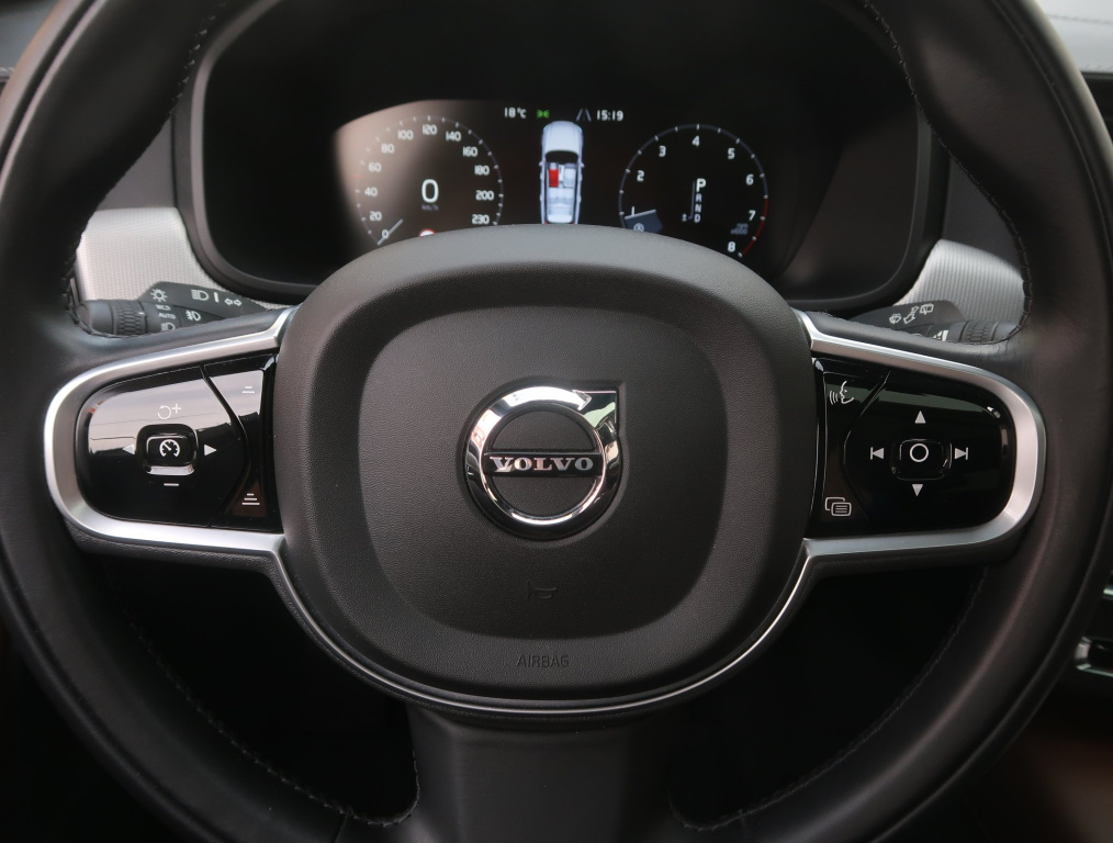 Volvo V90 Cross Country