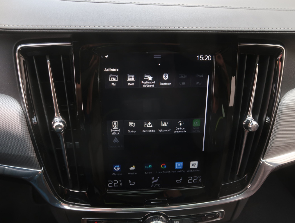 Volvo V90 Cross Country