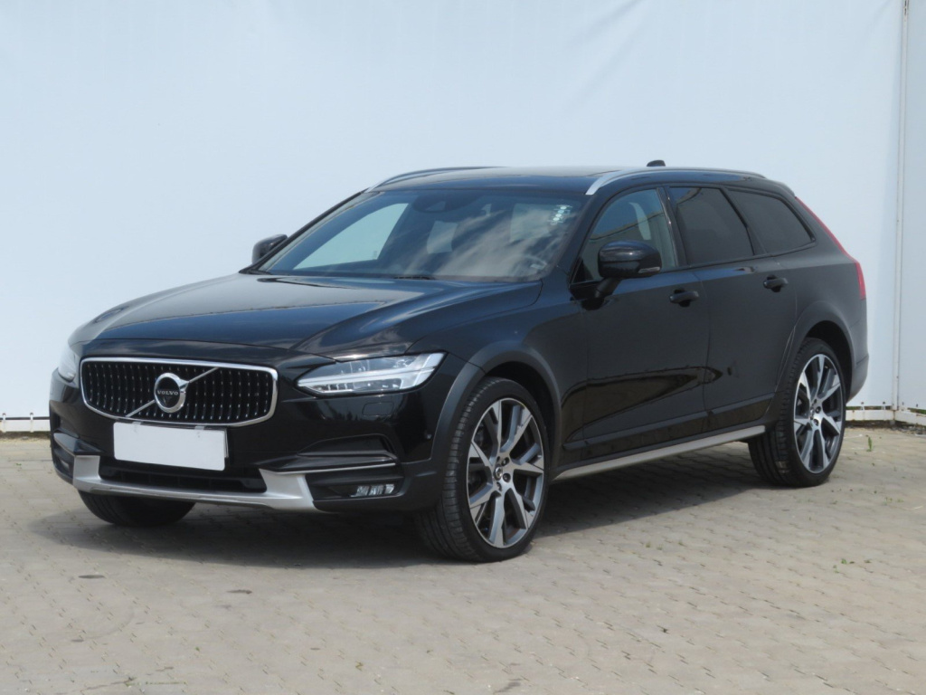 Volvo V90 Cross Country