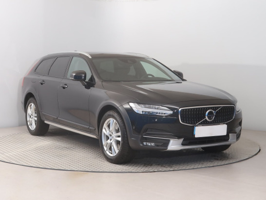 Volvo V90 Cross Country