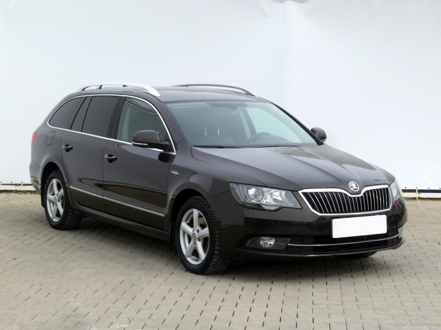 Škoda Superb 2014